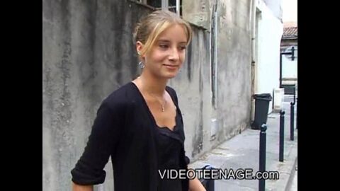 loira de 18 anos primeiro elenco